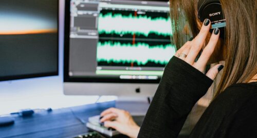 Best Headphones for Transcription in 2024