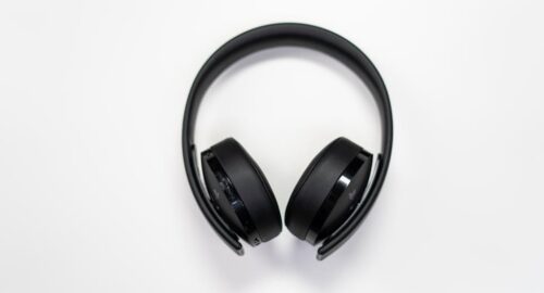 Revive Your Raycons: How to Reset Raycon Headphones in 5 Simple Steps